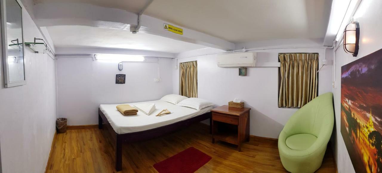 Hostel He-O Rangun Zewnętrze zdjęcie